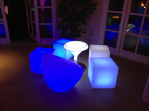 champagne tables