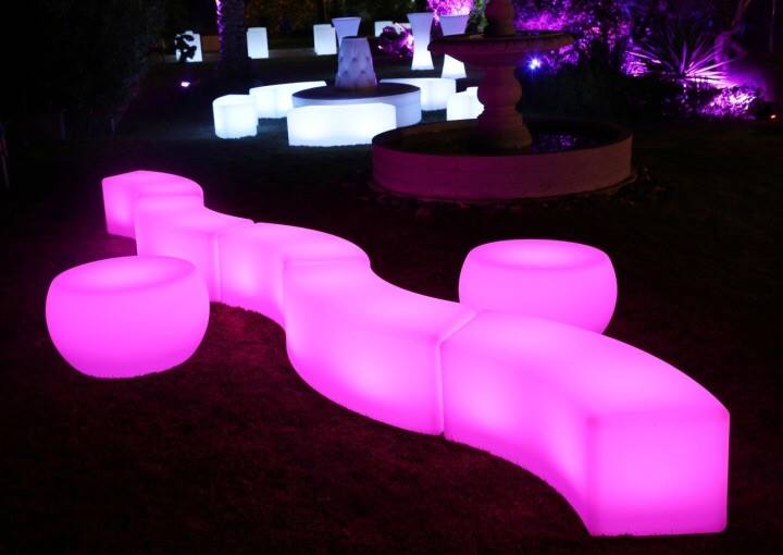 CurvedBenches1