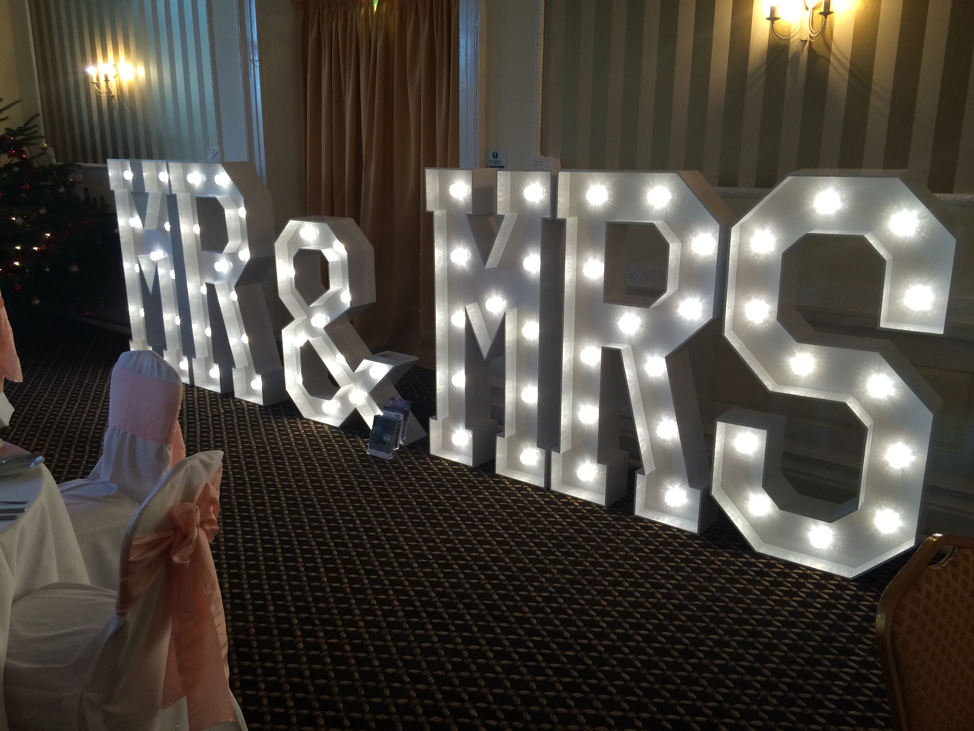 Mr & Mrs love letters